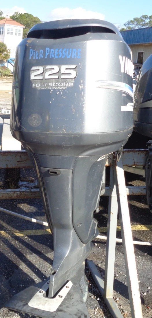 2005 Yamaha F225 225 HP 4-Stroke 25" Used Outboard Motor