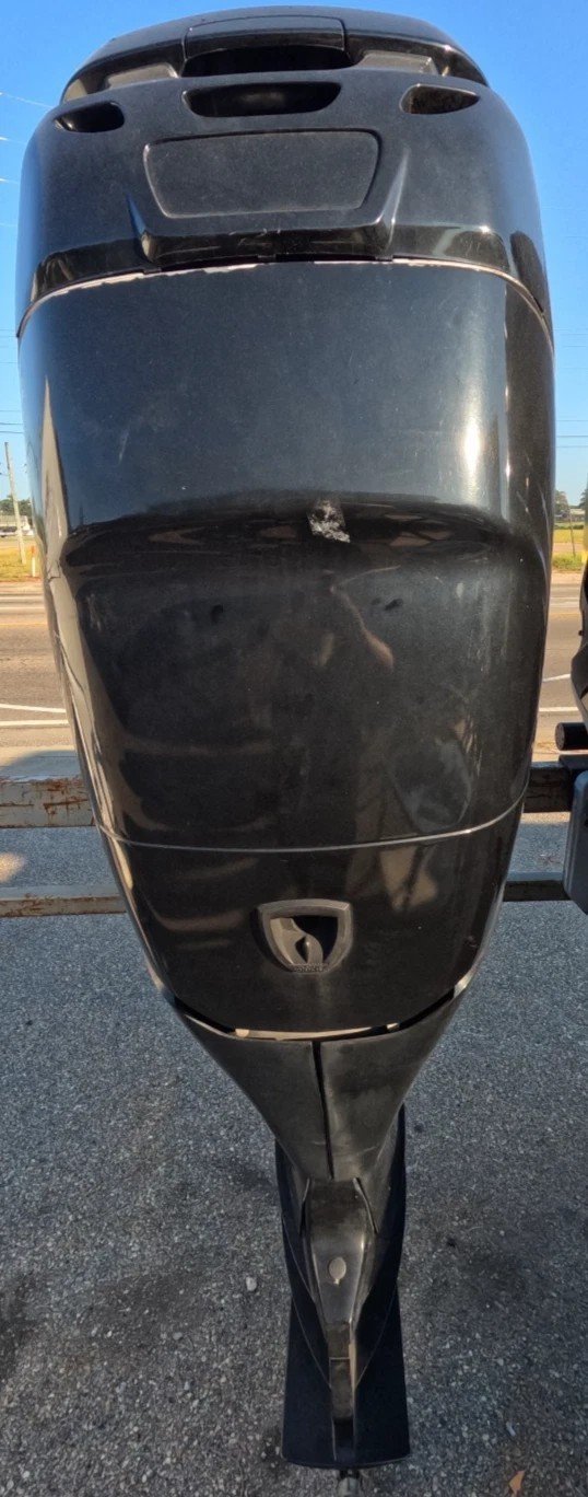 pre-owned-2008-mercury-verado-275-hp-4-stroke-30-outboard-motor-.jpg 2008 Mercury Verado 275 HP 4-Stroke 30" Used Outboard Motor - Image 1