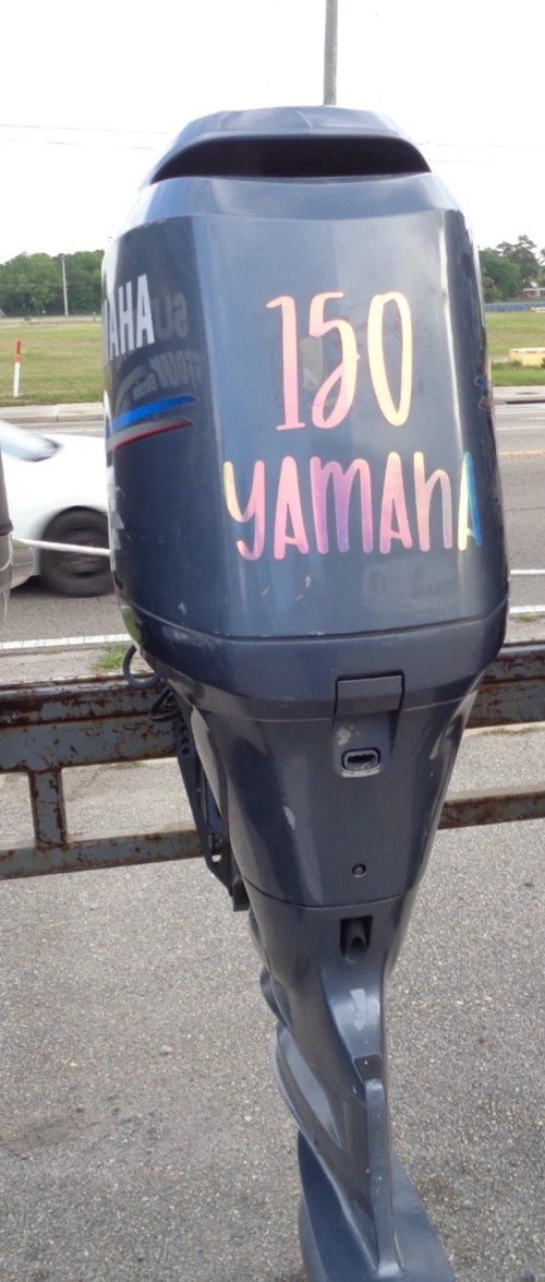 pre-owned-2014-yamaha-f150-25-4-stroke-outboard-boat-motor-150-hp-engine.jpg 2014 Yamaha F150 150 HP 4-Stroke 25" Used Outboard Motor - Image 1