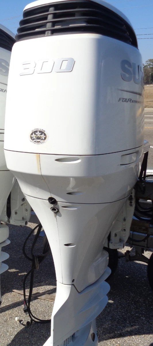 2023 Suzuki DF300 300 HP 4-Stroke 30" Used Outboard Motor